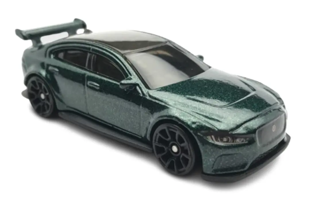 Jaguar XE SV Project 8